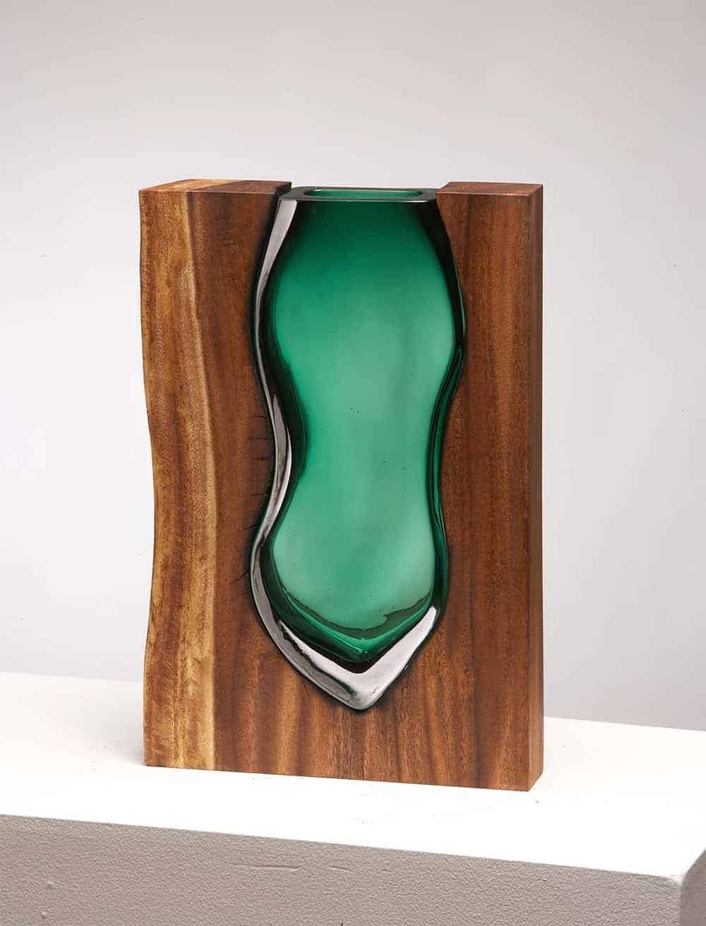 Glass shape inside the Wood