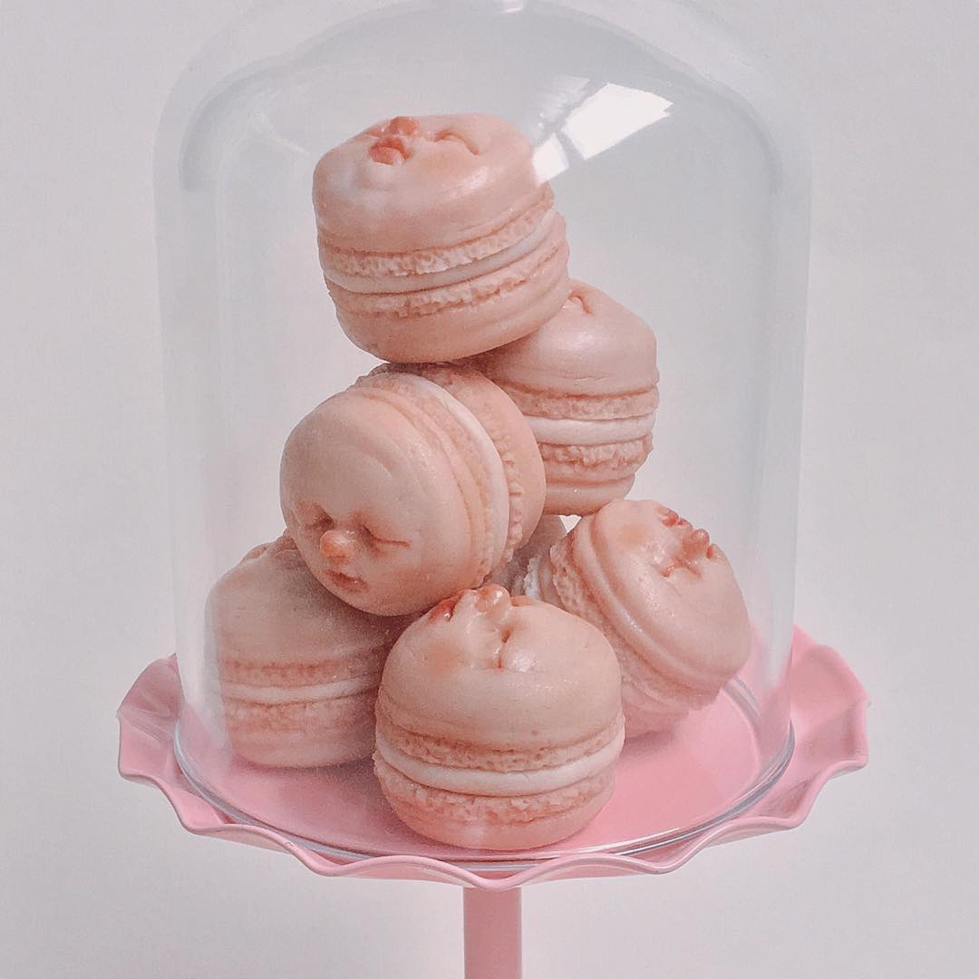 Baby Faces Macarons