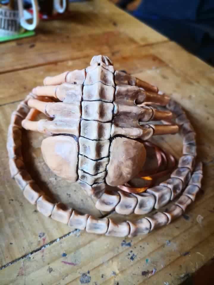 Facehugger mask 2