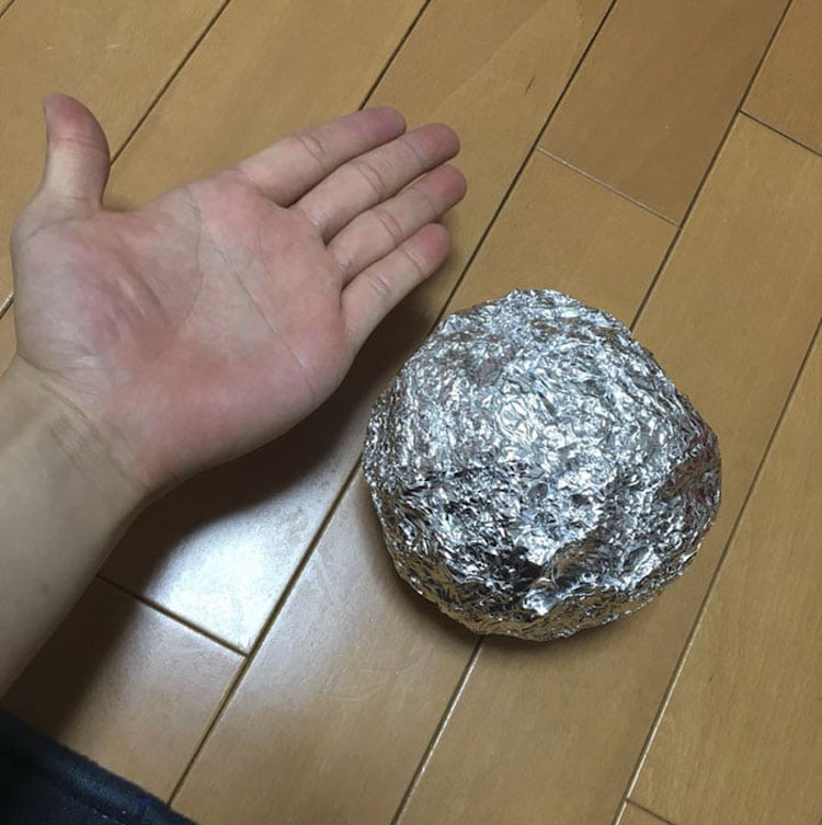 Making a Aluminum Foil Ball