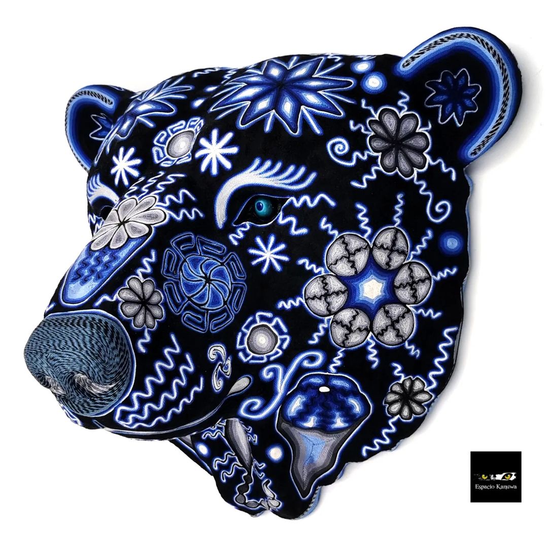 Polar Bear by Espacio Kanuwa