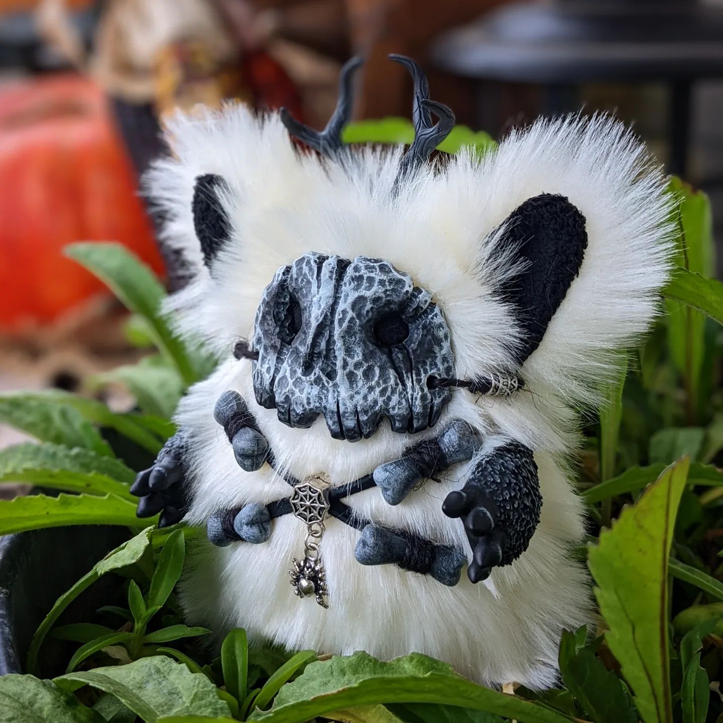 Skull Eezoe by Kid Citizen