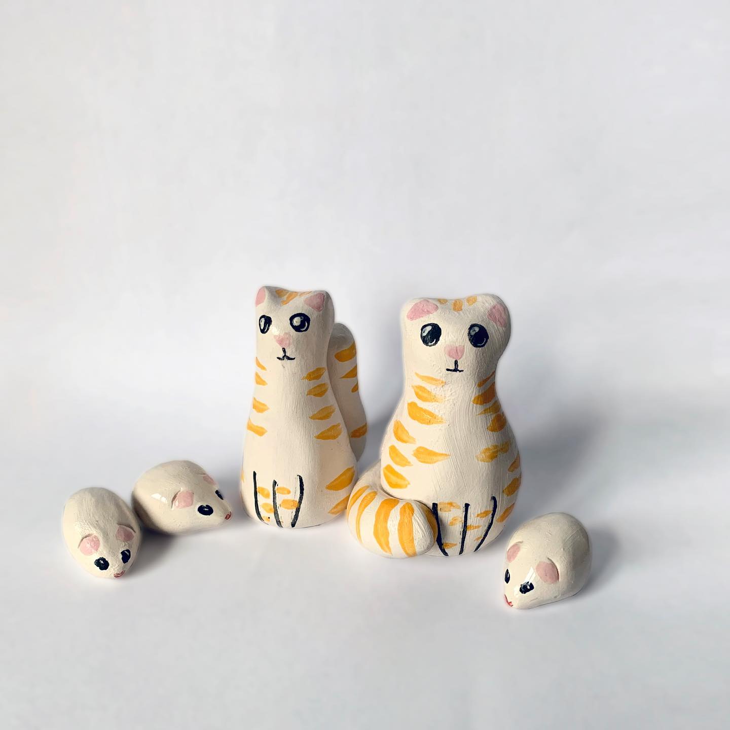 Mini cat by Viktorija Artist