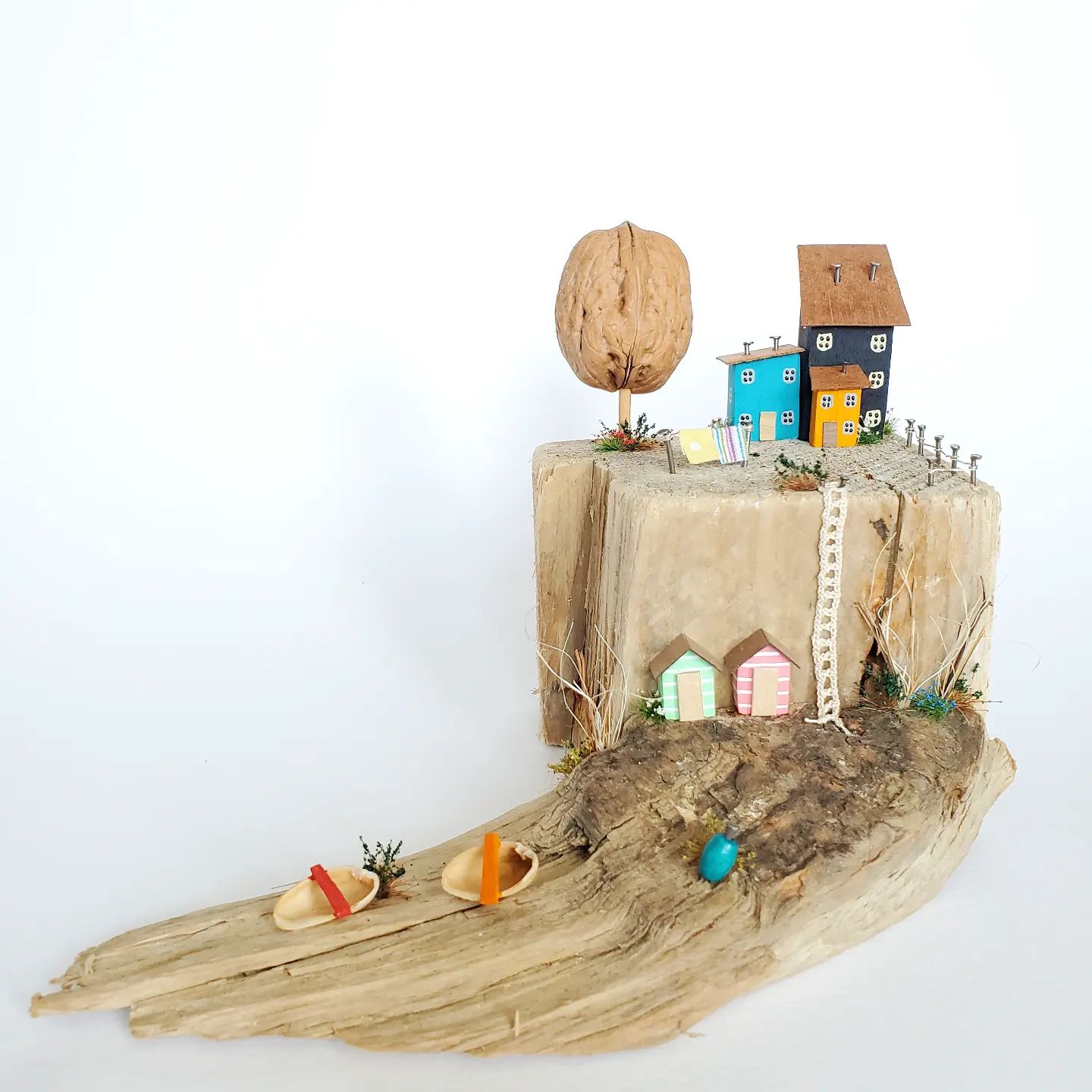 House Decorative Art by Desi Dimowa