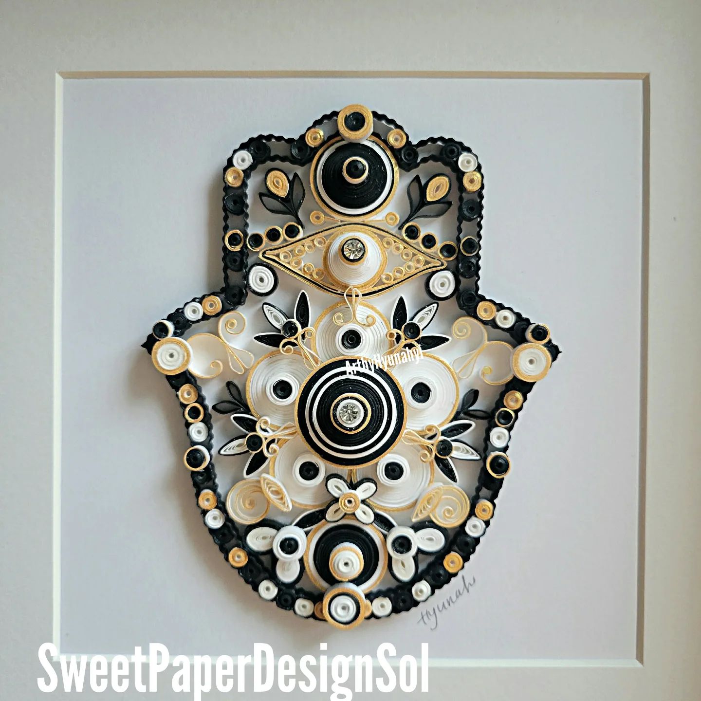 New Hamsa Art by Michelle Hyunah